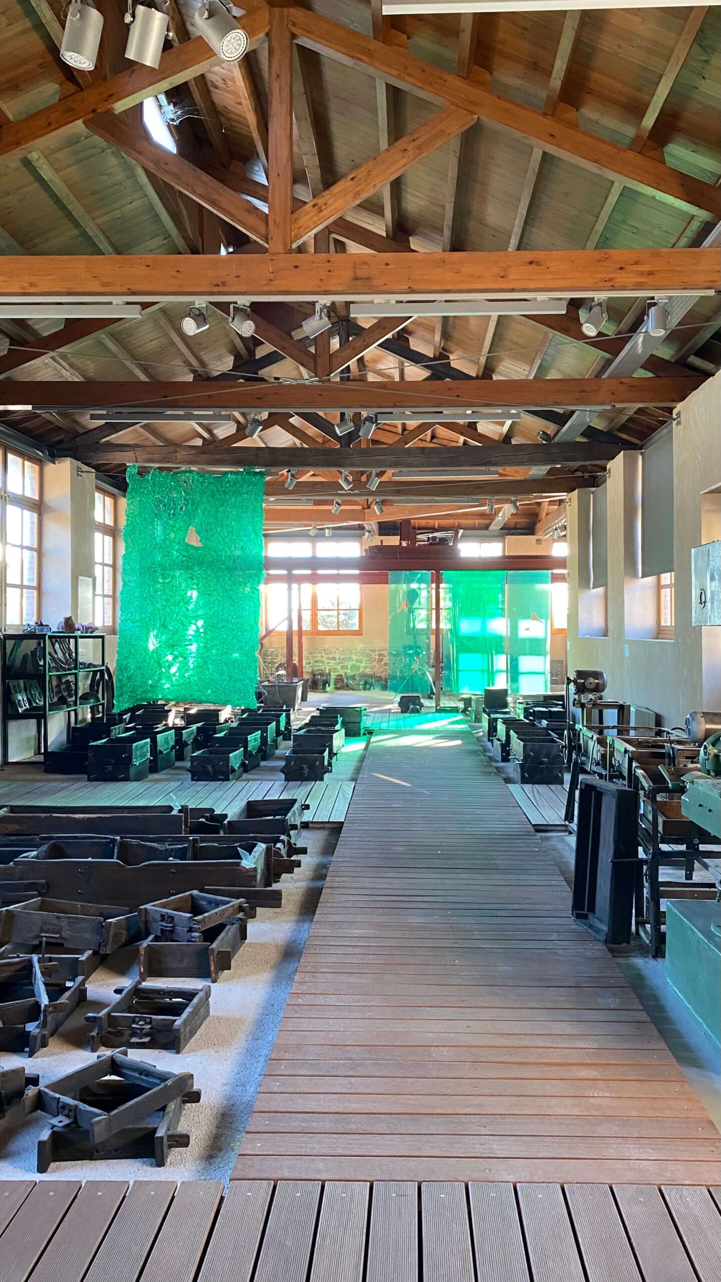 Installation view of Three Breaths of Fresh Air (left) and Oh Rotonda (right). 